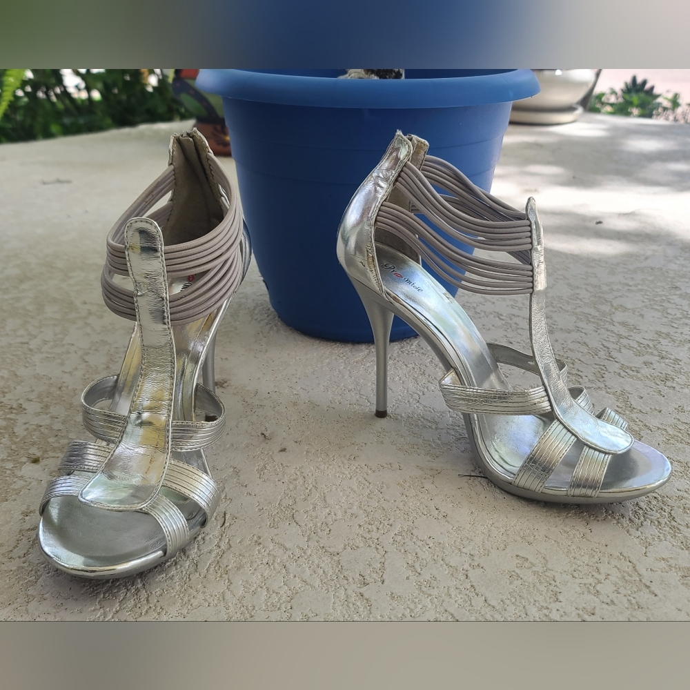 Promise silver heels size 9